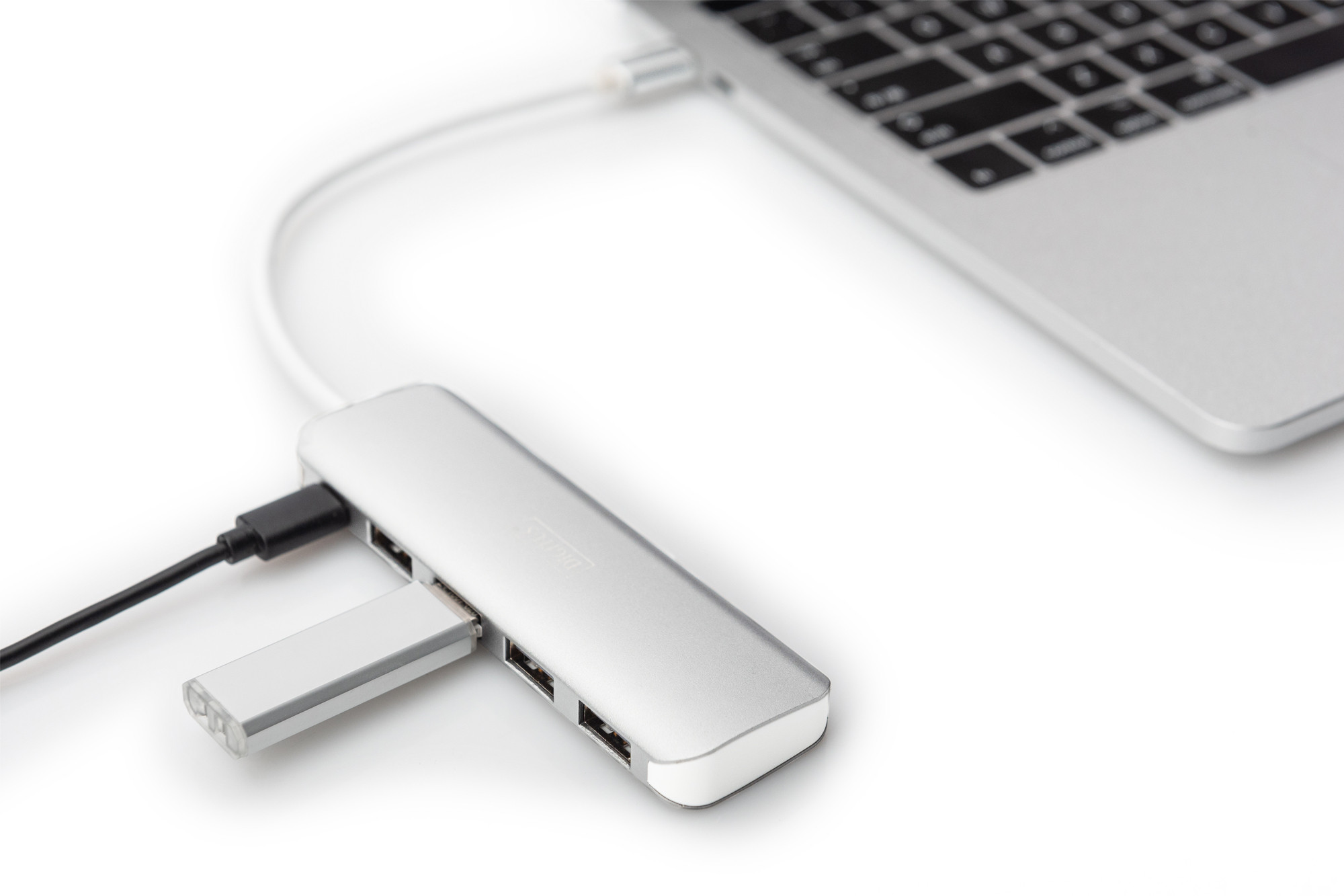 DIGITUS USB-C hub 4 x USB 3.0 with PD charging, Silver
