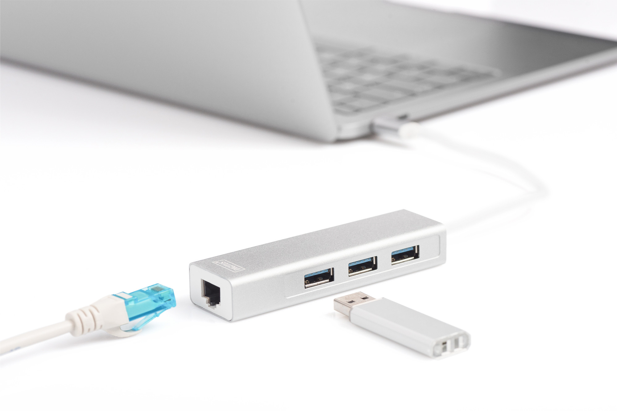 DIGITUS USB-C hub 3 x USB-A with Gigabit Ethernet, Silver
