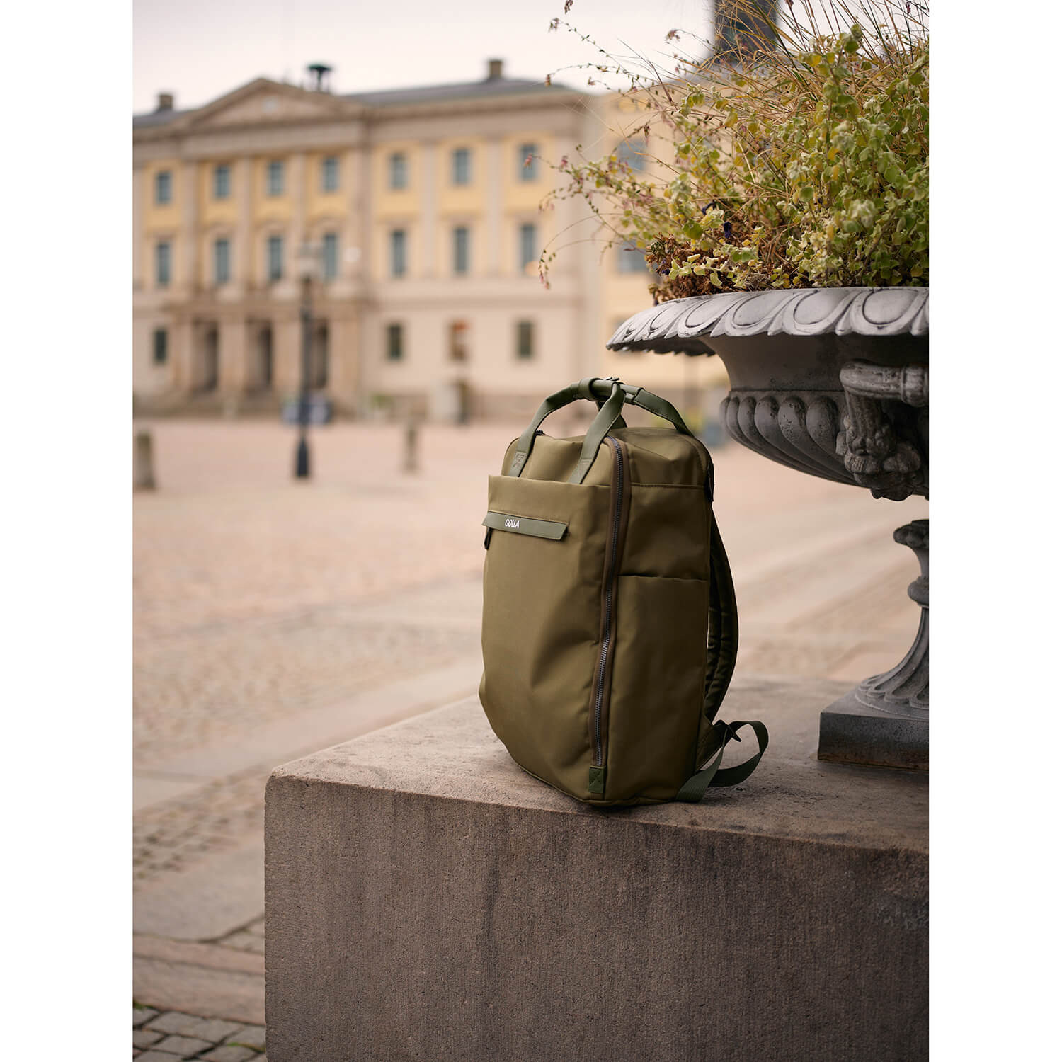 GOLLA Backpack Orion 13 litres Nylon and PU 15.6" Green