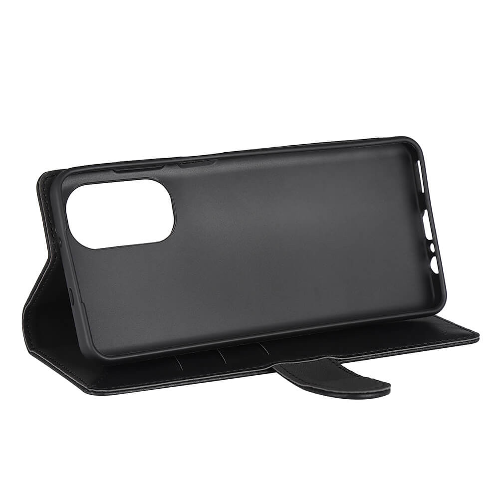 GEAR Mobile Wallet Black Motorola Moto G52