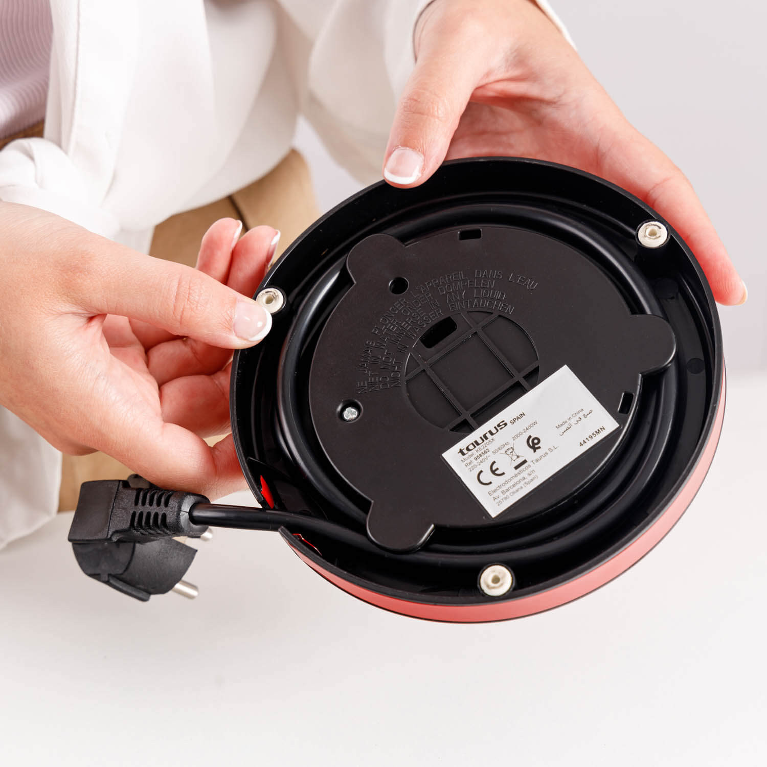 TAURUS Kettle 1L 2200W Vintage Red