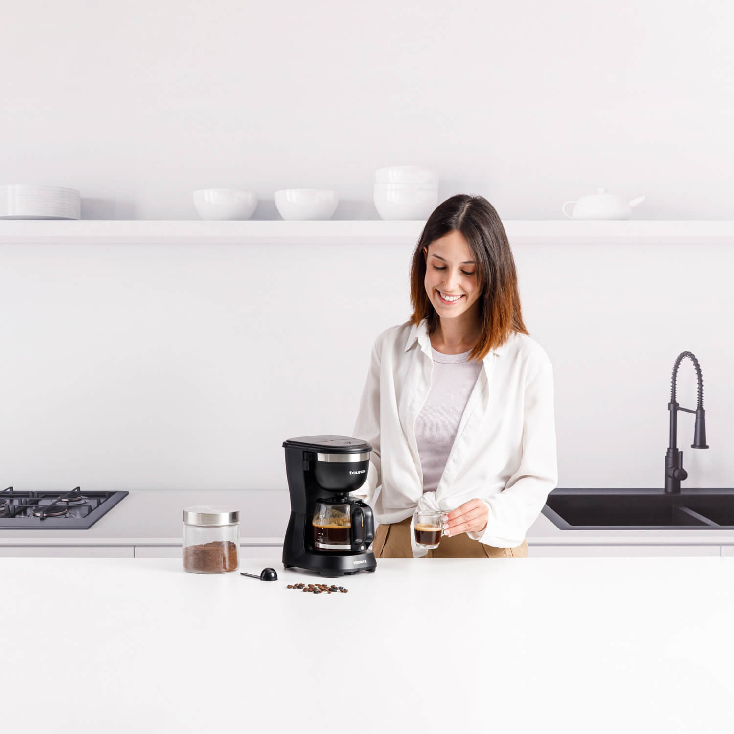 TAURUS Coffee Maker Verona 6 Black