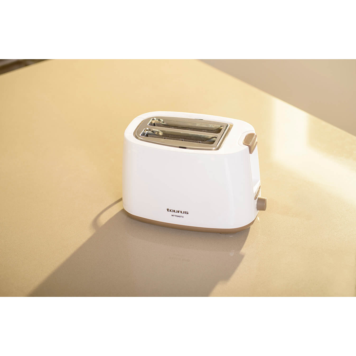 TAURUS Toaster Two Slot 750W White