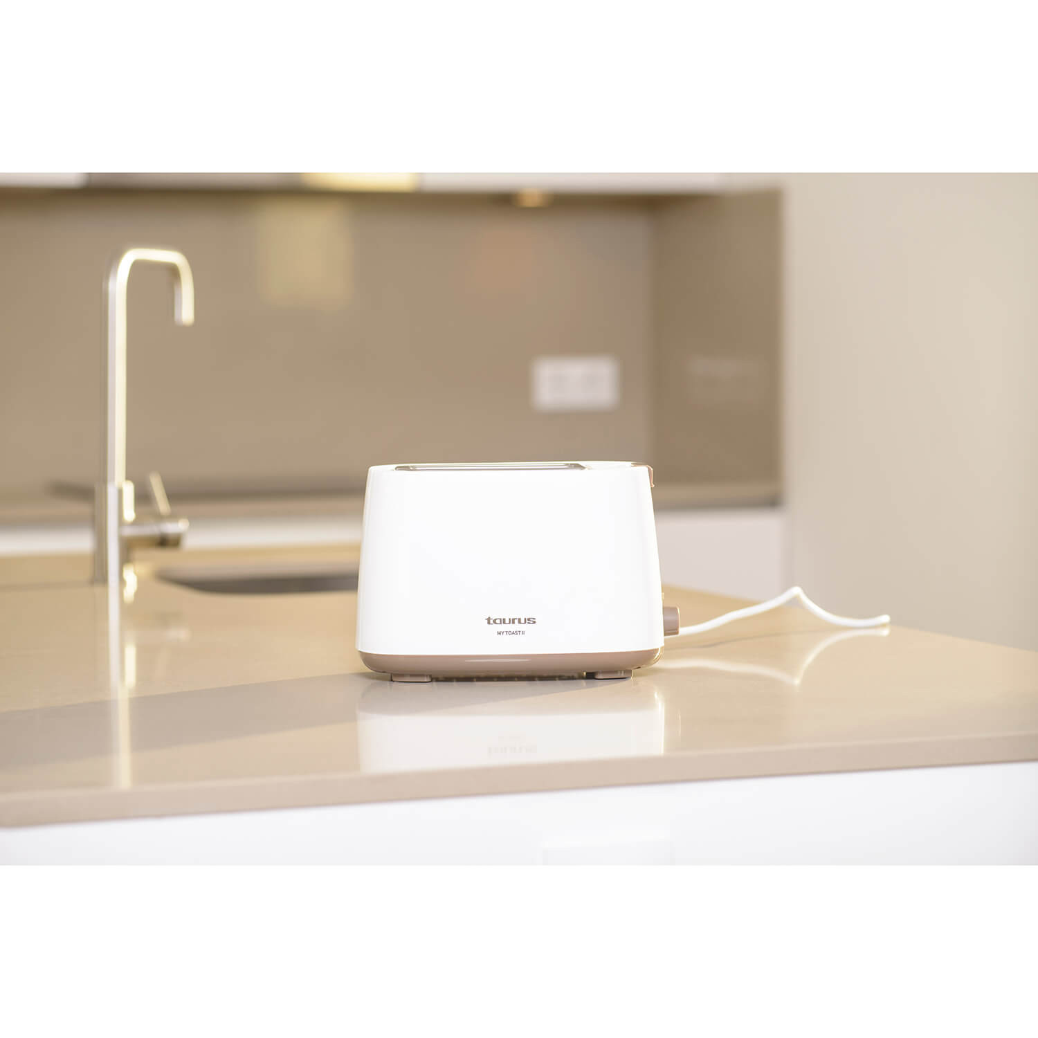 TAURUS Toaster Two Slot 750W White