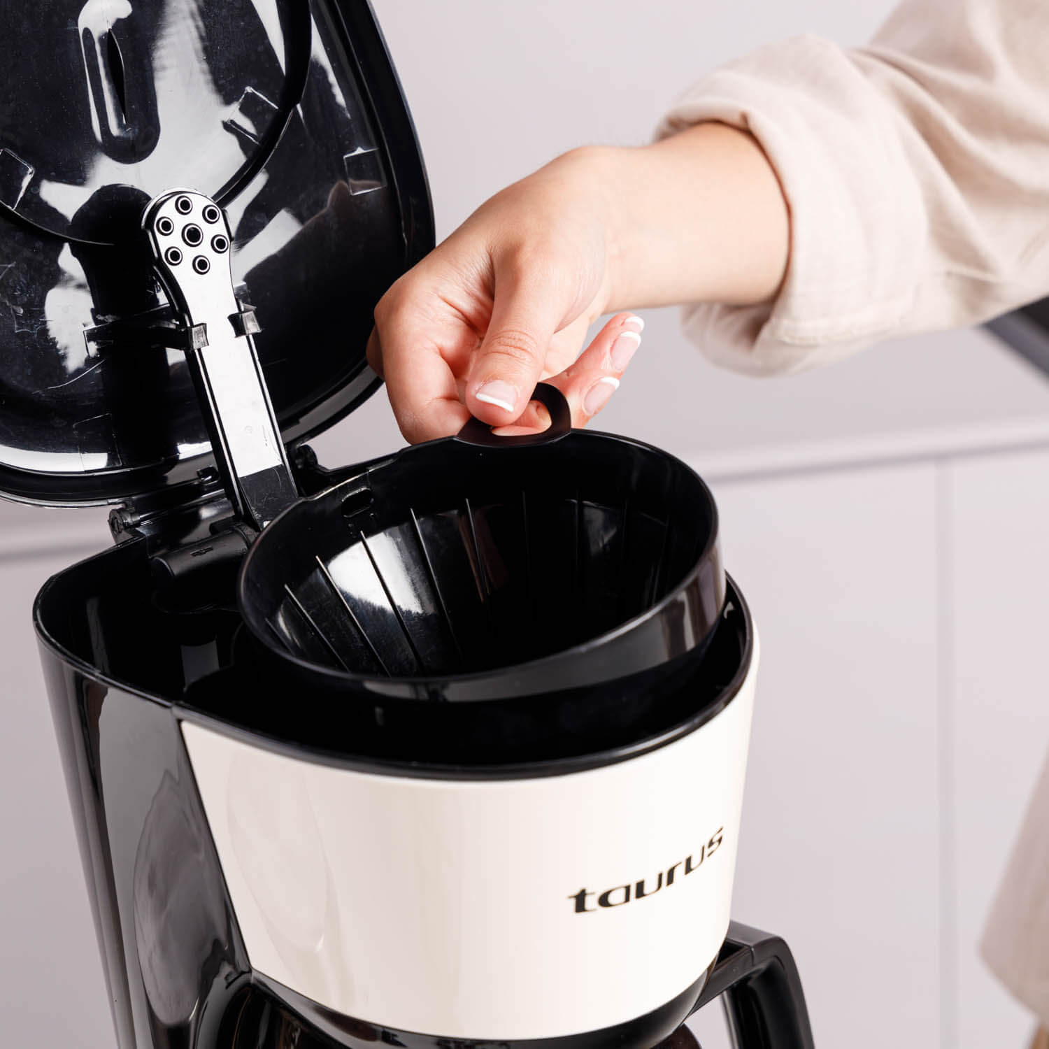 TAURUS Coffee Maker Verona Vintage Cream