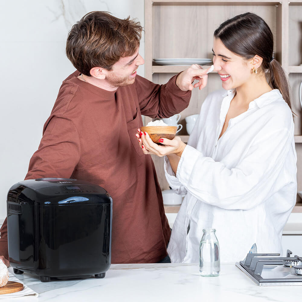 BLACK+DECKER Bread Maker 600W Black