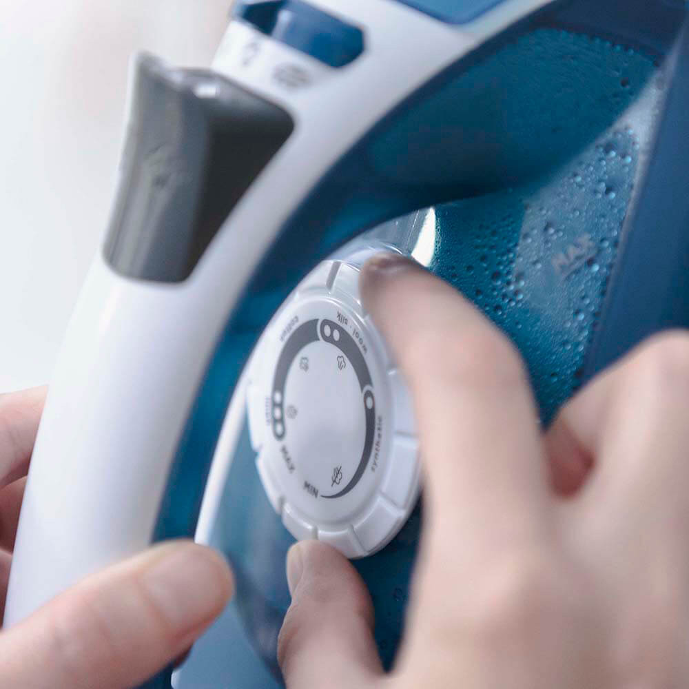 BLACK+DECKER Strykejern Steam Iron Blå