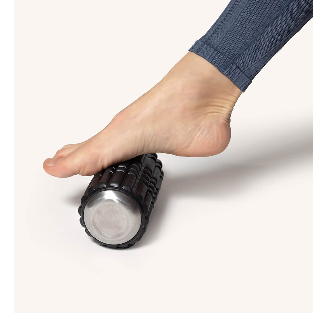 SWEDISH POSTURE Water Bottle Foam Roller Wavewell