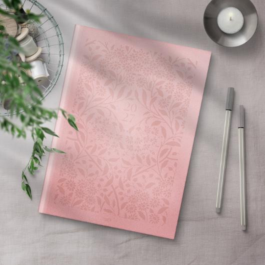 Sjefskalender Grieg A5 Imit. 2027 Rosa